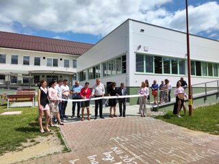 5A833E8C-2CC4-4ADC-8DC8-4EEF1BCC2D0C